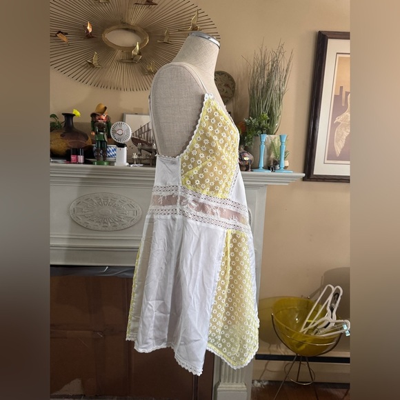 MAJORELLE Cady Mini Dress in Ivory & Pale Yellow S - Picture 8 of 16